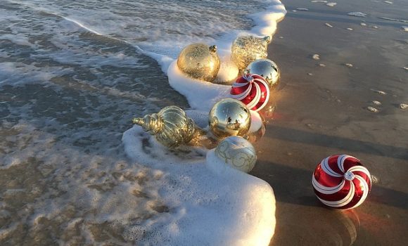 Christmas in California: 5 Holiday Traditions to Experience