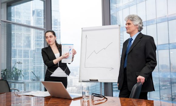 American Business Traditions + Common English Business Idioms American Business Traditions + Common English Business Idioms