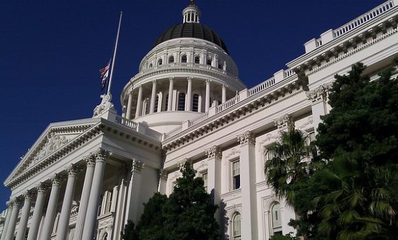 English Capitalization Rules + A Trip to Sacramento, California’s Capital English Capitalization Rules + A Trip to Sacramento, California’s Capital